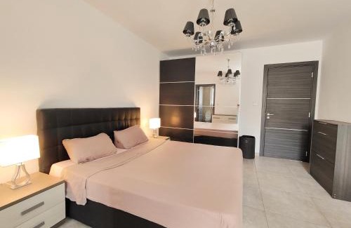 Pieta House | Large Central Apartment Near Valletta & Seafront