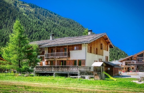 Champagny-en-Vanoise Ski Chalet | Large chalet, moutain view, outdoor activities