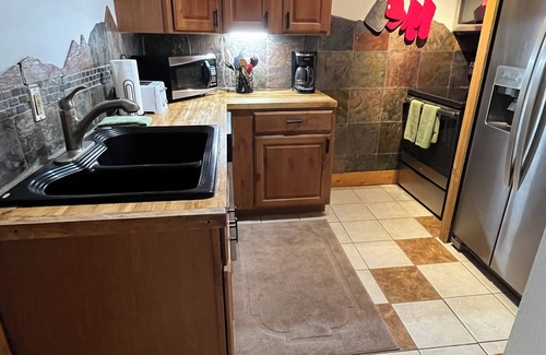 Taos Ski Valley Condo | Large, Comfortable Condo Makes Perfect Basecamp