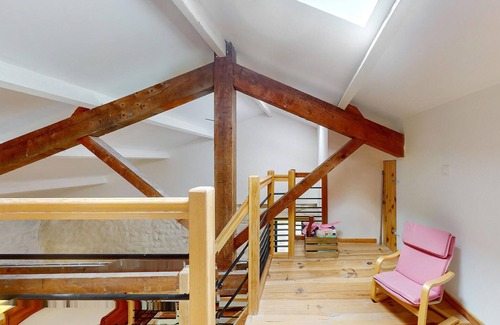 Vielprat House | Large, comfortable farmhouse on the edge of the forest with panoramic views of the valley.