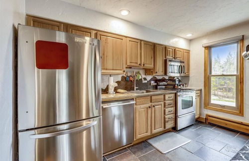 Breckenridge Condo | Large Corner 2 Bedroom Unit Mountain Vibes