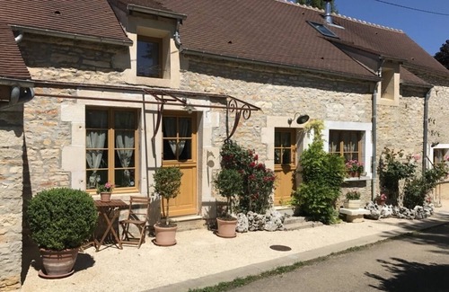 Vezelay House | Large cottage comfort in the peace in full nature
