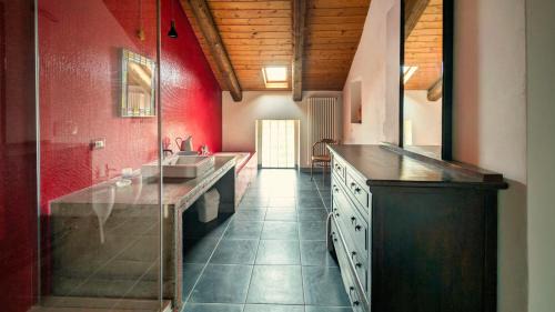 Castellero Apartment | Large country house among the hazelnuts - Unesco