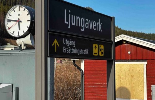 Ljungaverk Apartment | Large Cozy Apartment in Ljungaverk with 3 bedrooms, large kitchen 8.1