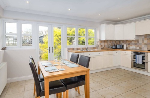 Ely House | Large detached Cambridgeshire Countryside Home