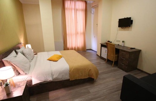 Tbilisi Hotel | Large Double Room #7