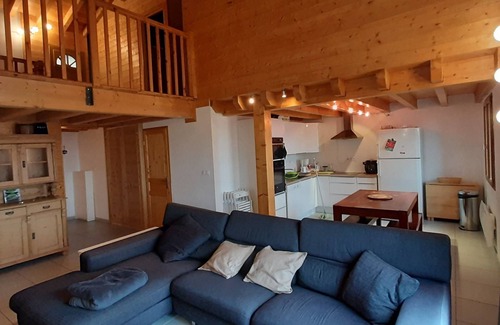 Formigueres Apartment | Large duplex 10 pers. - Capcir view, terrace, garage - 5 min slopes & village