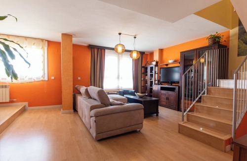 Soria Condo | Large duplex with all amenities.