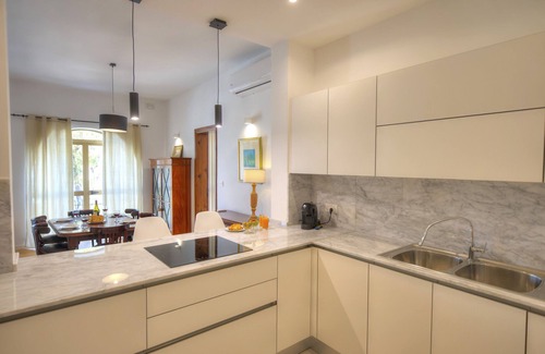 San Gwann Apartment | Large, elegant 2bdm flat in St. Julian's DBRI1-1