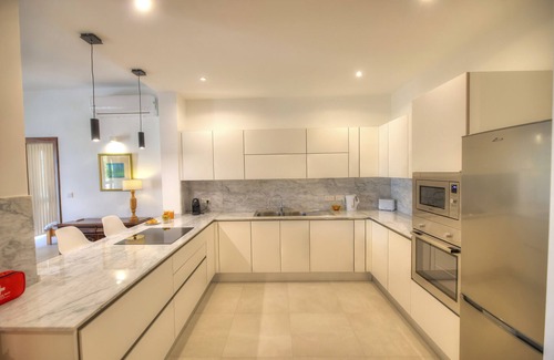 San Gwann Apartment | Large, elegant 2bdm flat in St. Julian's DBRI1-1