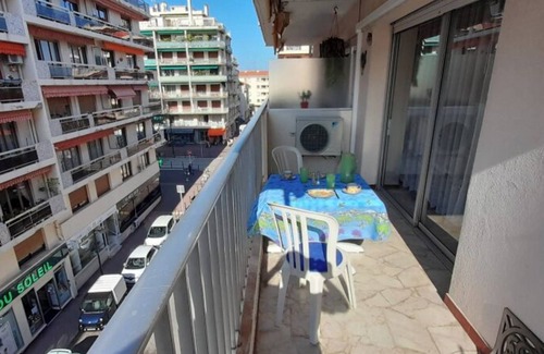 Antibes Old Town Apartment | Large F2 Antibes near the sea