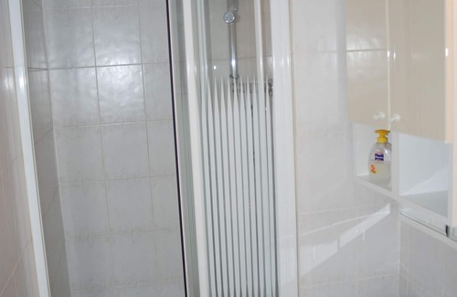 Le Dramont Apartment | Large F2 apartment near the beach