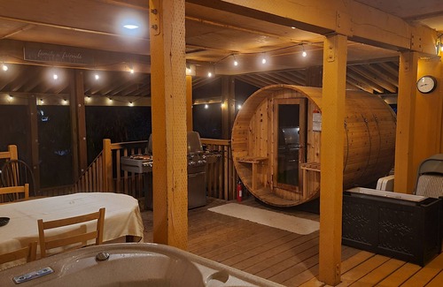 Hyak Ski Chalet | LARGE FAMILIES REUNIONS, ELOPE, CORPORATIONS MEETINGS & MORE