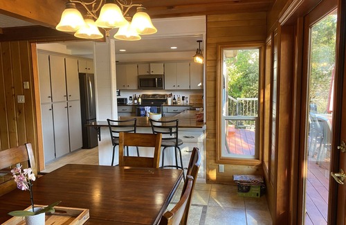 Lake Cowichan House | Large family-friendly waterfront house in Lake Cowichan