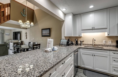 Myrtle Beach Condo | Large Family Friendly Condo - Steps to the Beach! Close to Attractions!