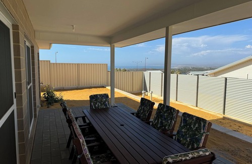 Kalbarri House | Large family home in Kalbarri