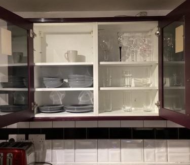 River House | Large Family Home, Pet Friendly, 4 Bed 2 Bath House, Sleeps 10, Free Wi-Fi, Free Parking