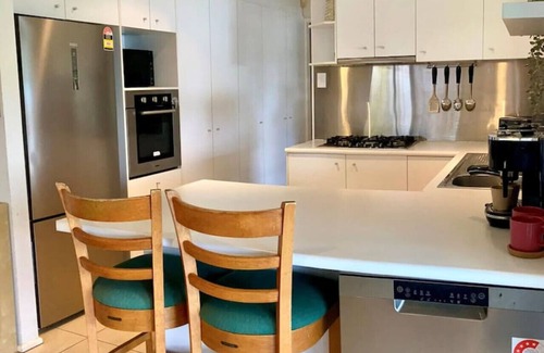 Buderim House | Large Family Home With Separate Studio - Buderim