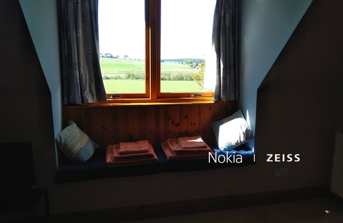 Mulben Cottage | Large family & pet friendly modern cottage with Hot Tub in Garden