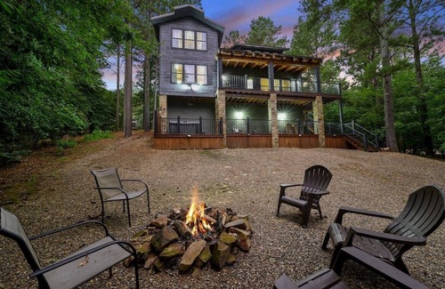 Broken Bow Cabin | Large family retreat with Mountaintop views