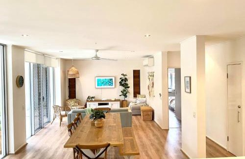 Twin Waters Apartment | Large Family Sized Unit with Watersports, Maroochy River, Lagoon, and Beach Access