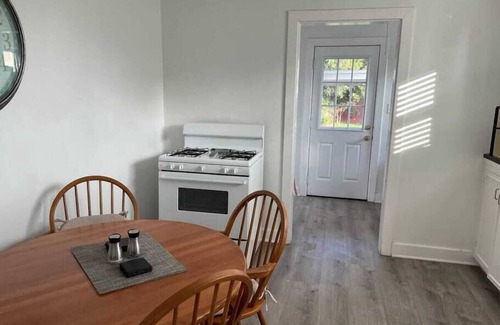 Fullerton House | Large Fenced Yard, Pool Table, Disney Central