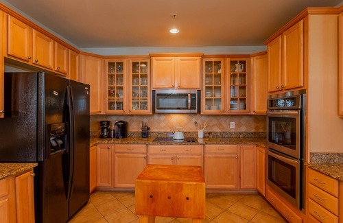 North Ocean City House | Large Fenwick Island 6-Bedroom Home just steps from Delaware/Maryland Beaches