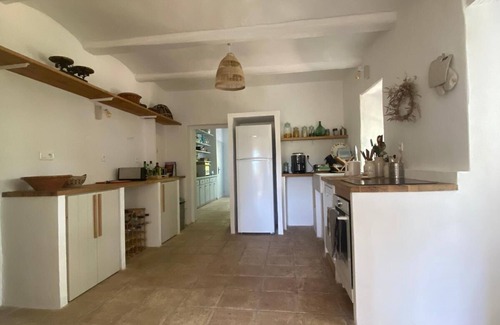Saint-Privat-de-Champclos House | Large family farmhouse south of Ardèche