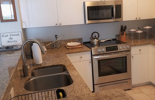Naples Condo | Large fully furnished, quiet condo with lake view, pool and tennis court