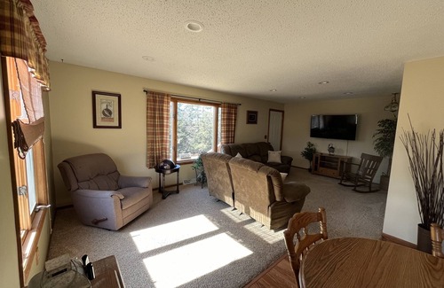 Waasa Township House | Large fully furnished,centrally located northern Minnesota retreat .