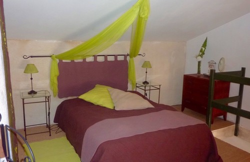 Saint Michel d'Euzet Other | Large gite in superb Provencal domain, L'Arbre d'Or, swimming pool and garden.