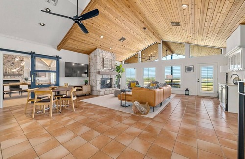 Spicewood House | Large Group Fave - Huge Patios, Views, BBQ Grill!