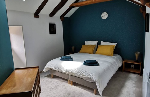 Saint-Pierre-Saint-Jean Other | LARGE HOUSE TO SHARE WITH FRIENDS