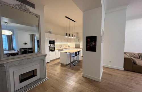 Jean-Medecin Apartment | Large Haussmanian appartment in the heart of Nice