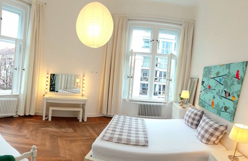 Wilmersdorf Apartment | Large holiday flat 2 bedrooms in best city location n. Kurfuerstendamm KaDeWe