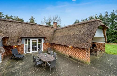 Øhuse House | Large Holiday Home With Pool, Spa And Sauna, 1500 Meters From The North Sea