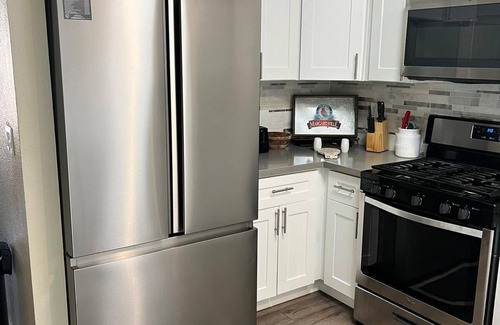 Spring Valley House | Large home 5 miles to the strip, pool, jacuzzi, outdoor tv, 2 master bedrooms