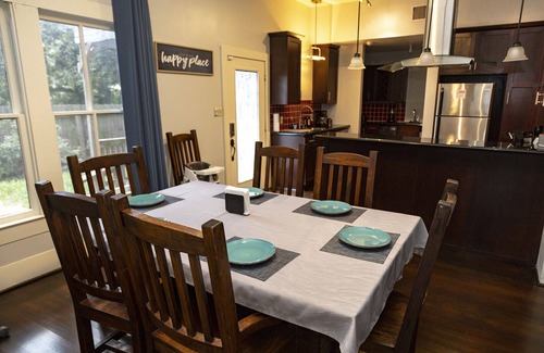 Victoria House | Large Home downtown Victoria by DeTar Hospital South and historical center
