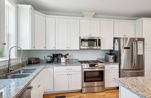 Folly Beach House | Large Home for Family Holidays! 3 Min Walk to Beach - 804 W. Cooper