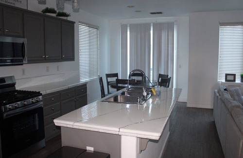 Linda House | Large home in Marysville 30 min from Sacramento aeropuert