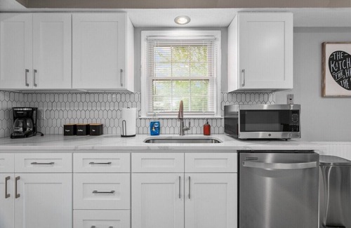 Overland Park House | Large Home in OP Fenced Yard 2LivingSpaces Pets