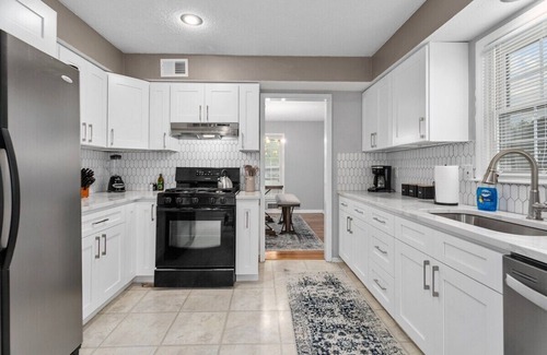 Overland Park House | Large Home in OP Fenced Yard 2LivingSpaces Pets