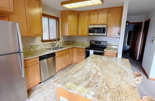 Lake Forest House | Large home in perfect Tahoe City Location