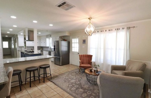 West Monroe House | Large Home in the heart of West Monroe!