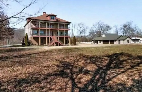 Rogersville House | Large Home on Bluewater/Sleep 24/with boats