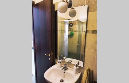 Zona XXXIII Acilia Sud Apartment | Large house 3 floors City 'n sea