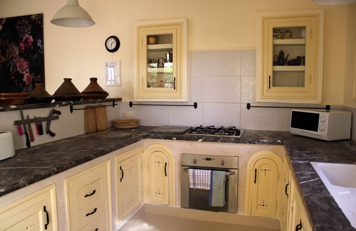 Mirleft House | Large house and beautiful garden in the centre of Mirleft