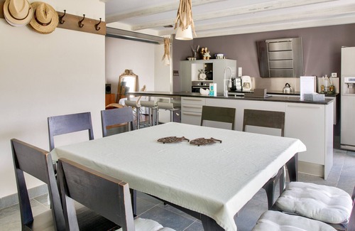 Fouesnant Ski Chalet | Large house for 8 in Beg Meil, Fouesnant