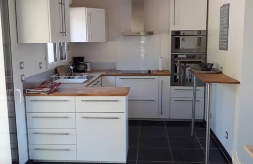 Cahors House | Large house (loft) 5 bedrooms 10 people with pool Cahors