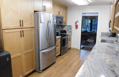 Sunnyside House | Large house perfect for multi-family vacations - TOT #11210